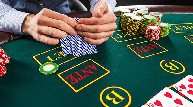 How to host virtual blackjack game