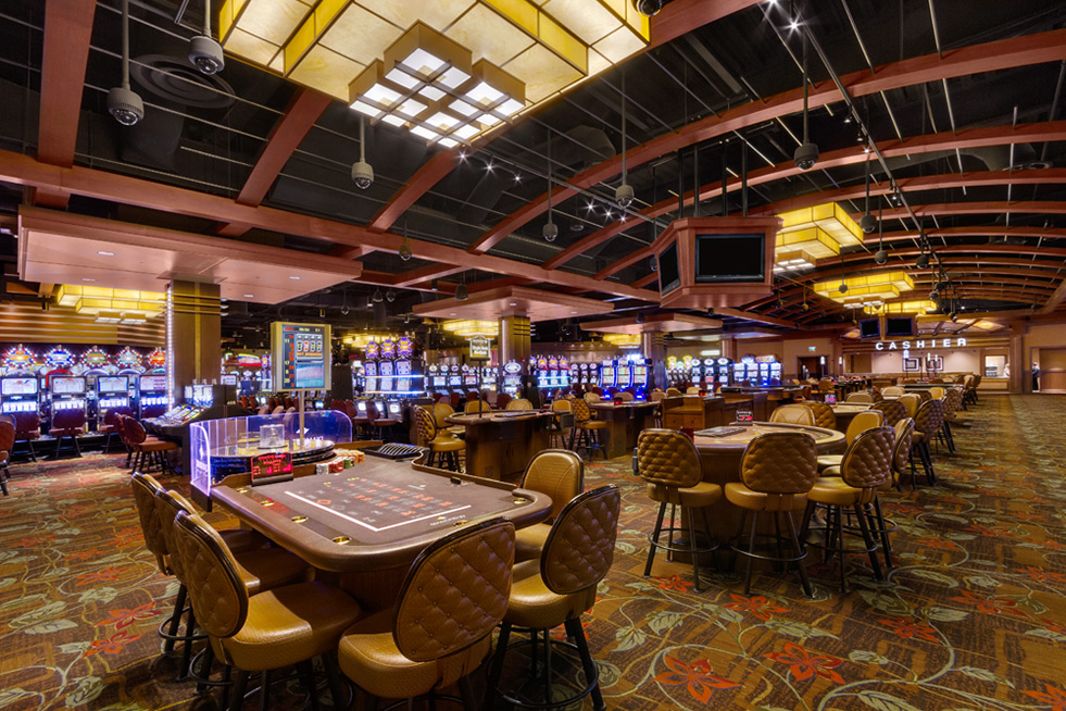 Fish game gambling table and chairs