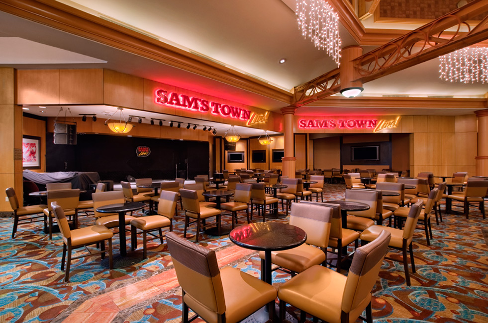 Kansas star casino poker room