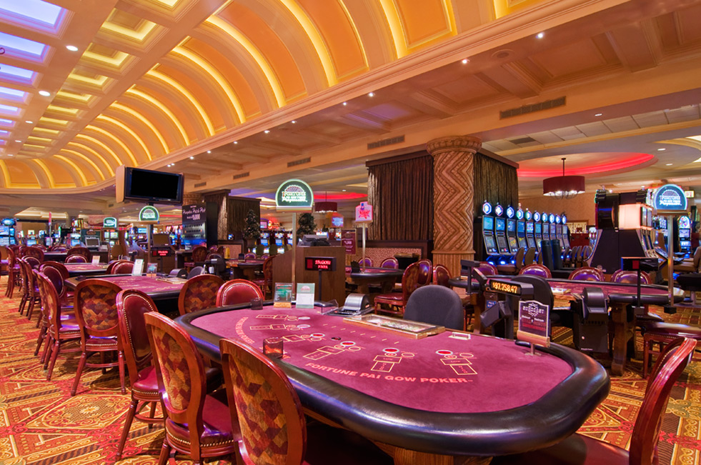 classic casino decorating style